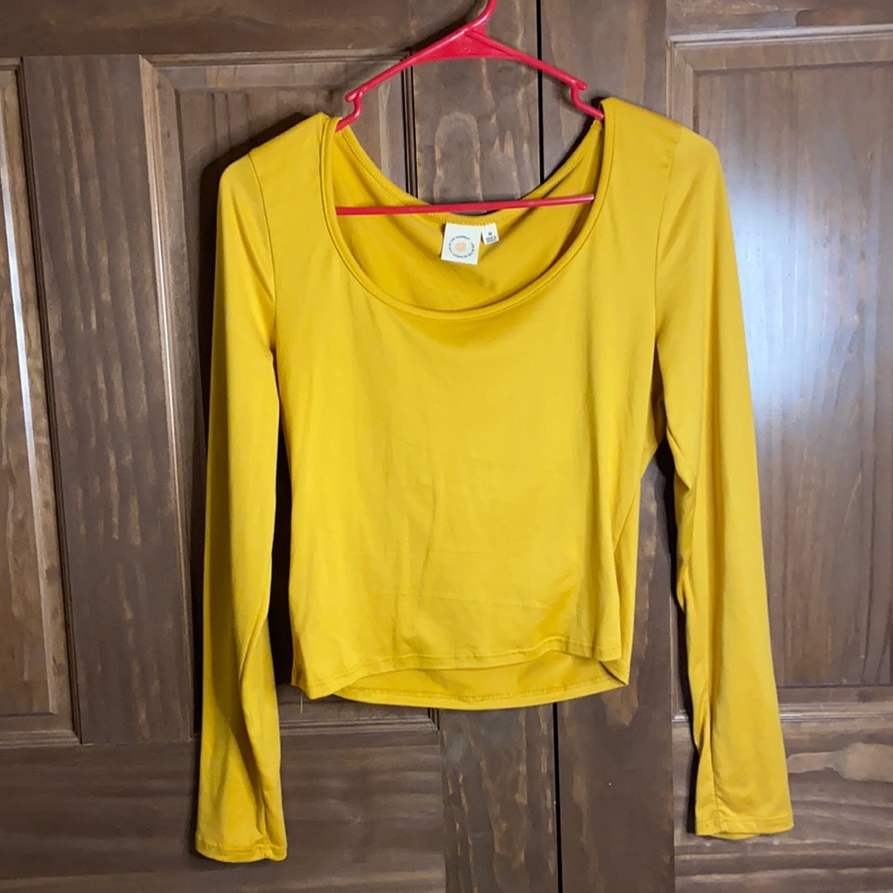 Cropped long sleeve